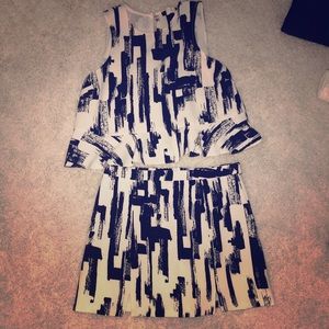 Navy and white two price set